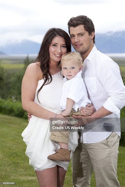 Bristol Palin Levi Johnston And Son Tripp Johnston Pose During A