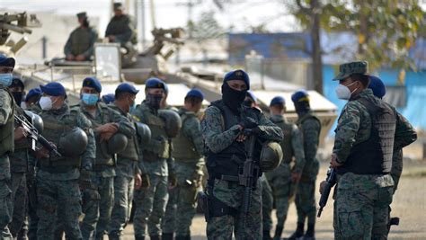 Las Ff Aa Y Policiales Se Sentirán Con Fuerza En Las Calles Lasso