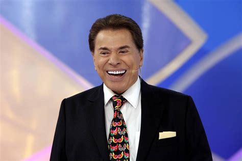 Silvio Santos Faz Rara Apari O E Recebe Carinho De F S