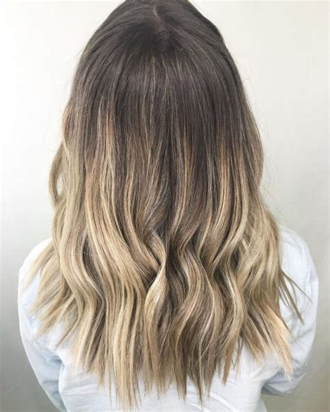 Best Ash Blonde Balayage Hair Colors For Every Skin Tone