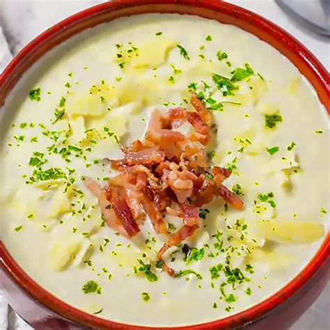 Easy Cauliflower Soup Recipe With Bacon And Cheese Easy And Creamy