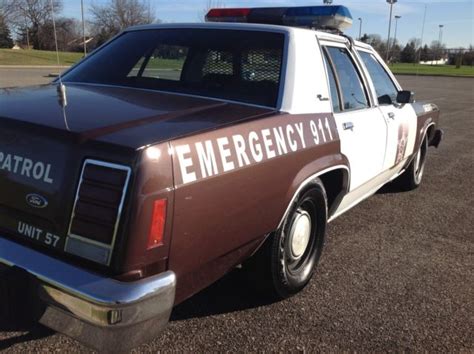 1986 Ford Ltd Crown Victoria Ex Police Car