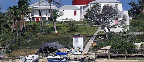 Elbow Reef Lighthouse | The Bahamas Attractions - Lonely Planet