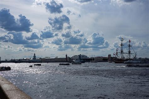 Premium Photo | Neva River