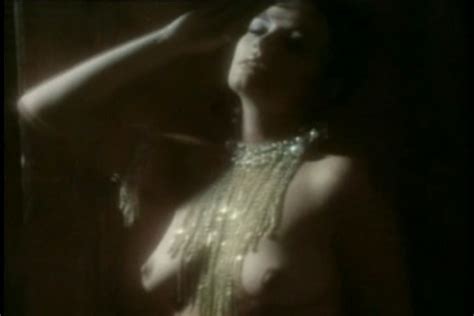 Naked Diana Lorys In Les Cauchemars Naissent La Nuit