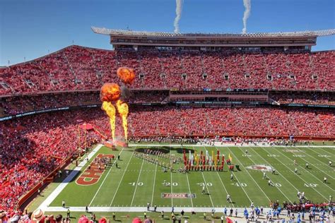 NFL Stadium Visitor Guides – Arrowhead Stadium, Kansas City, MO (Kansas ...