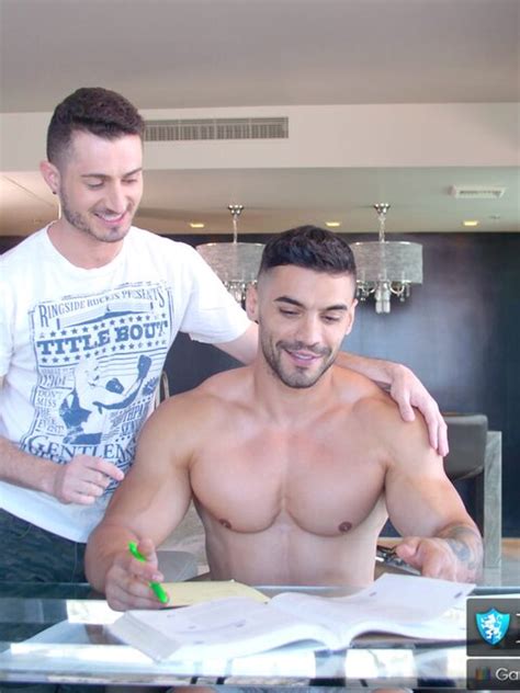 Schwule Sex Bilder Von Robbie Caruso Gratis