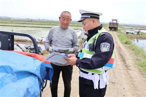 护航春耕｜插秧农忙时 珲春公安交巡警联合多部门到田间地头送安全澎湃号·政务澎湃新闻 The Paper