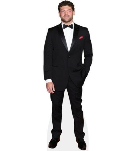 Aaron Maternowski Bow Tie Pappaufsteller Celebrity Cutouts