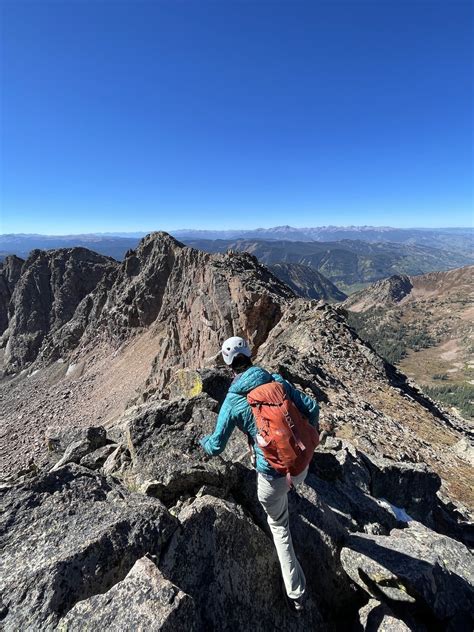 Top 10 Ridge Scrambles in Colorado That Are Exhilarating