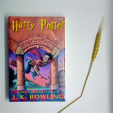 Jual Novel Harry Potter And The Sorcerers Stone Jilid Shopee Indonesia