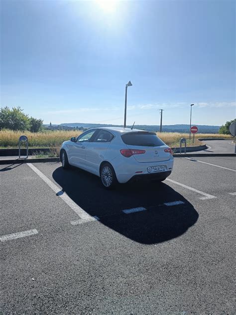 Поведение Альфы на трассе. — Alfa Romeo Giulietta (940), 1,4 л, 2010 ...