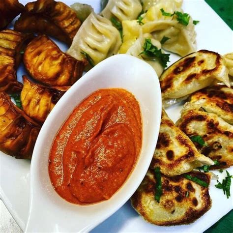 Momo Platter - Lankan Railway CafeLankan Railway Cafe