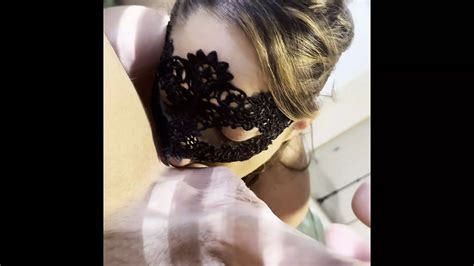 Versaute Milf Stiefmutter Gibt Einen Schlampigen Blowjob Und L Sst