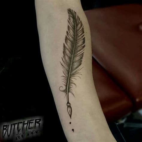 45 Awesome Feather Tattoo Ideas