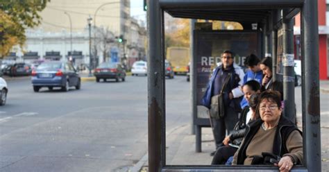 Cuáles son las paradas de micro que cambian de lugar por obras en La