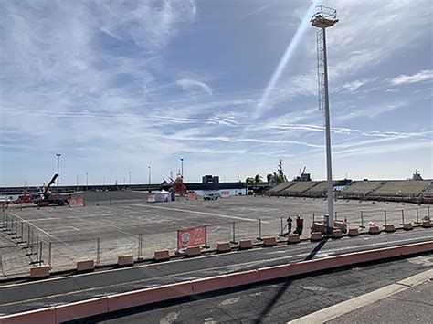 El Parking Gratuito Ubicado En La Explanada Del Puerto De Santa Cruz