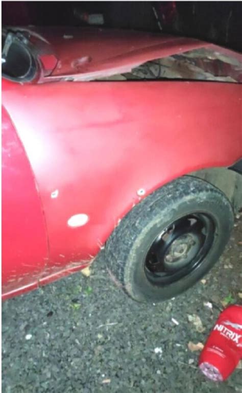 Tentativa De Homic Dio Suspeitos Disparam Contra Carro Que Colide Em