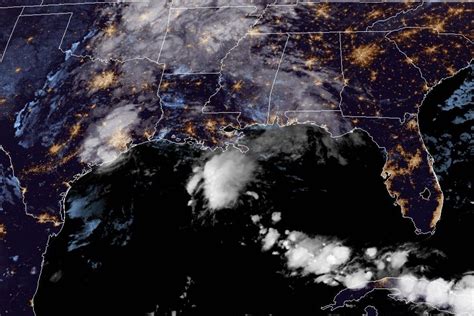 Tropical Storm Beta Slowly Moving Inland Over Texas Coast Upi