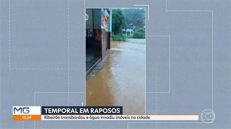 Rio Transborda E Alaga Ruas De Raposos Na Grande Bh Mg G