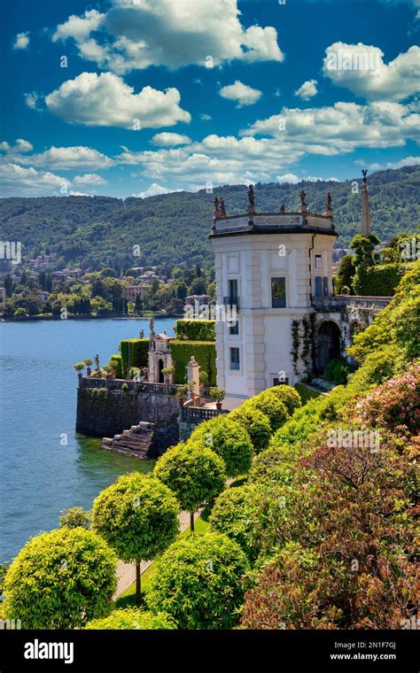 The gardens of Palazzo Borromeo, Isola Bella, Borromean Islands, Lake ...