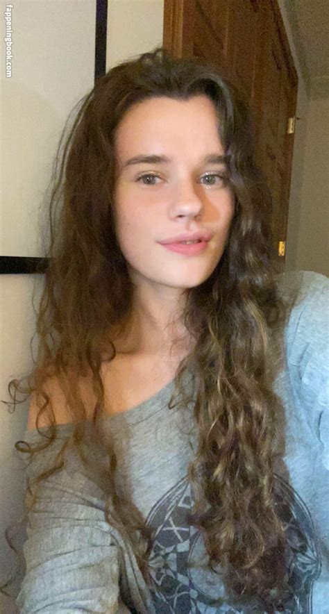 Kes De Nude OnlyFans Leaks Fappening FappeningBook