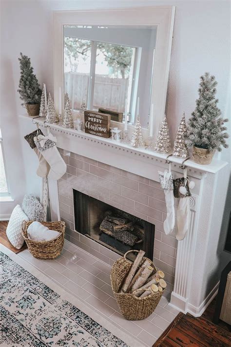 Inspiring Fireplace Mantel Decorating Ideas For Winter Christmas