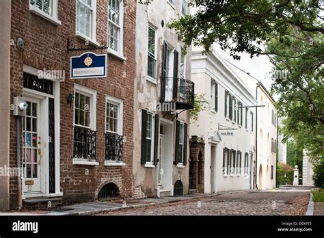 Colonial Houses In Charlestonsc Stock Photo Alamy