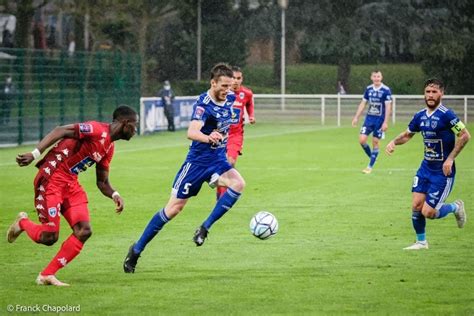 Football Le Fc Villefranche Promu En Ligue Gr Ce La Crise