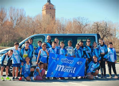 Plata Y Bronce Para Los Equipos Sub Y Sub Del Club De Atletismo