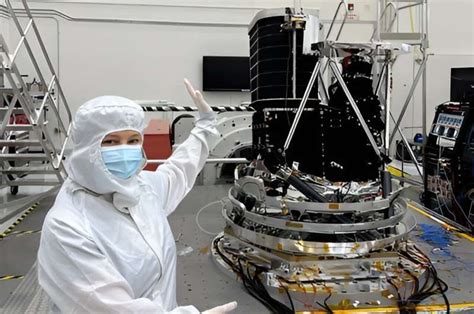 Researchers ready NASA's SPHEREX space telescope for 2025 launch