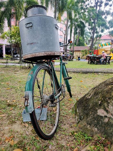 Basikal Tua Raleigh Toreh Getah Hobbies And Toys Collectibles