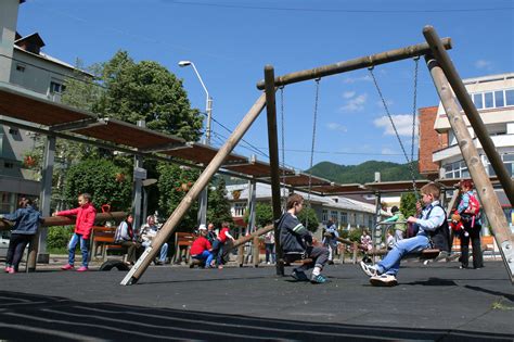 SONDAJ Cum definesc băimărenii fericirea Glasul Maramuresului