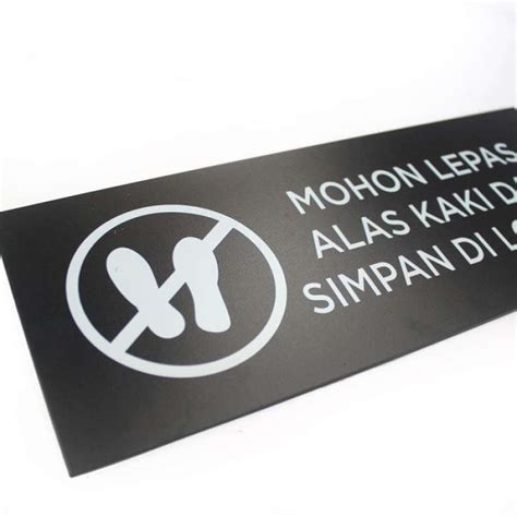 Jual Sign Akrilik Mohon Lepas Alas Kaki Printed Sign Board Printed Di