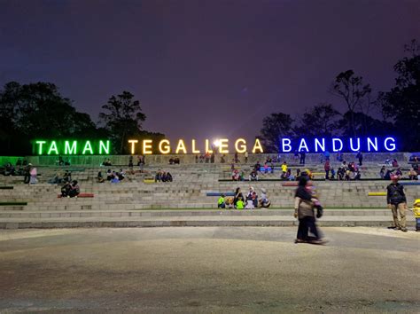 Alun Alun Bandung Tiket Daya Tarik Fasilitas