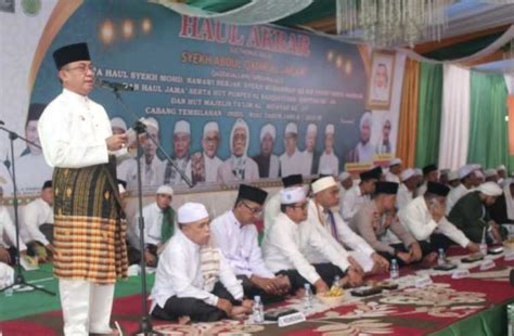 Bupati H M Wardan Beserta Istri Hj Zulaikhah Hadiri Haul Akbar Syech