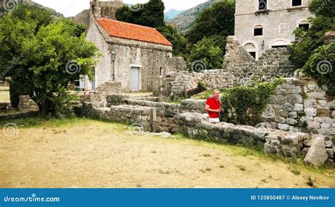 Amateur Traveler Visits Ancient Ruins On Vacation Stock Image Image Of Visit Traveller