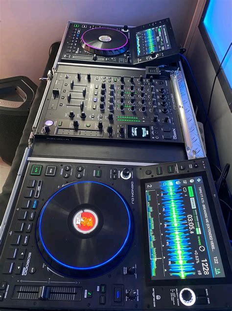 SC6000 Prime Denon DJ SC6000 Prime Audiofanzine