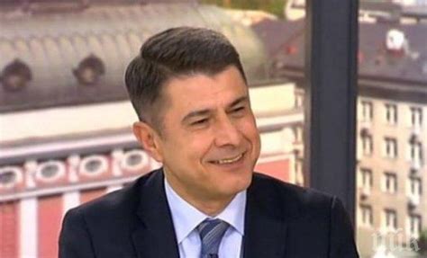 Димо Гяуров за сделката за ЧЕЗ: Нещата изглеждат като в тресавище