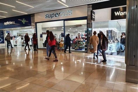 Peterboroughs Primark Packed As Queensgate Re Opens To Busy Day