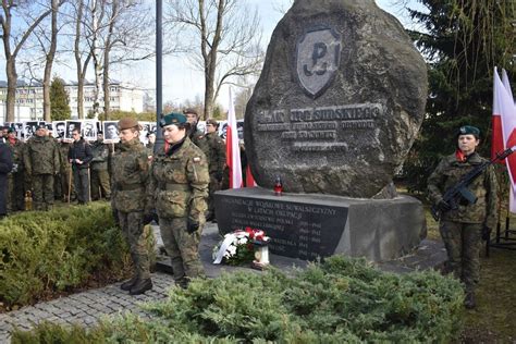 Narodowy Dzie Pami Ci O Nierzy Wykl Tych Suwalczanie Pami Taj O