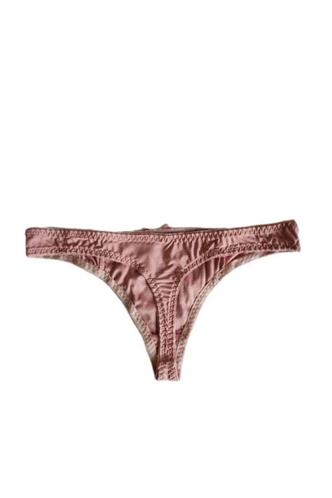 Conjunto De Lingerie Ros Em Renda Calcinha Fio Dental Arzzani Moda