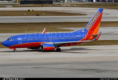 N953WN Boeing 737 7H4 Southwest Airlines Art Brett JetPhotos