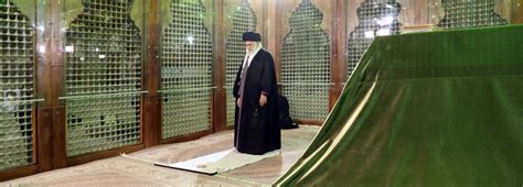 Leader Pays Homage to Imam Khomeini, Martyrs | Financial Tribune