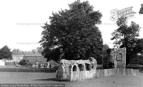 Photo Of Bury St Edmunds The Dovecote Abbey Gardens C