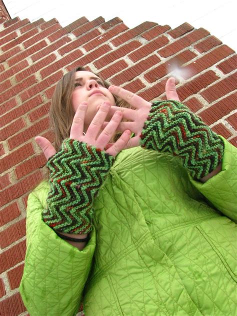 Zigzag Fingerless Gloves Fingerless Gloves Knitted Pattern Knitted Mittens Pattern