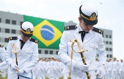 Escola Naval da Marinha abre concurso de nível médio