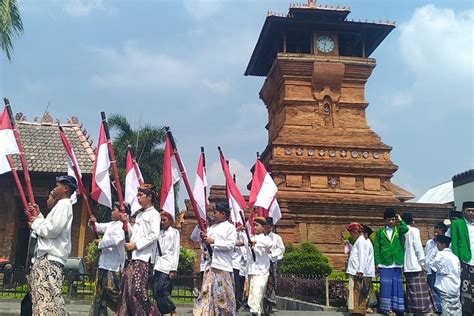 Gaji UMR Kudus 2023 Terbaru Tertinggi Keempat Se Jateng