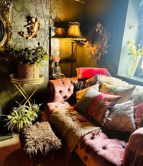 Dark And Dreamy Whimsigothic Home Decor Ideas Sleek Chic Interiors