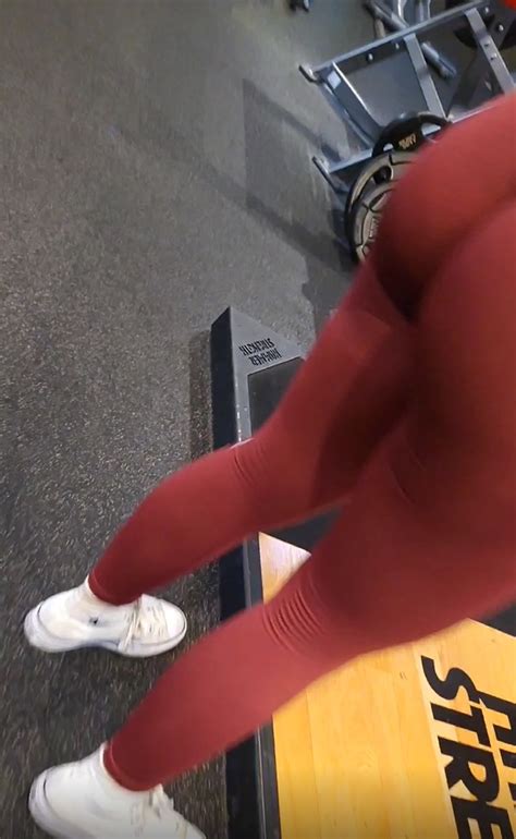 Amazing Ass In Tight Red Leggings Spandex Leggings Yoga Pants Forum